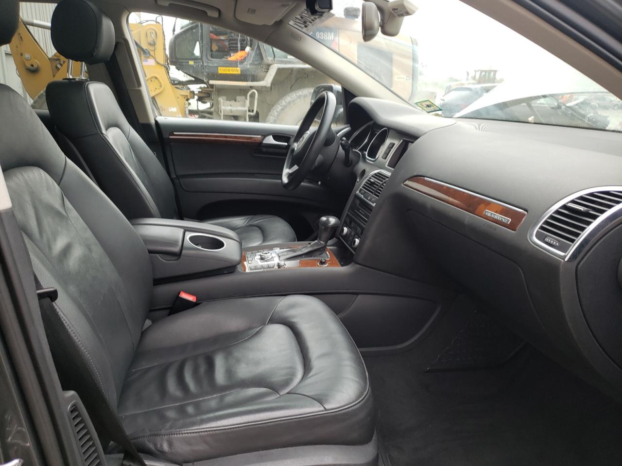 Photo 5 from auction – 2014 AUDI Q7 PREMIUM with VIN WA1LGAFE0ED010801