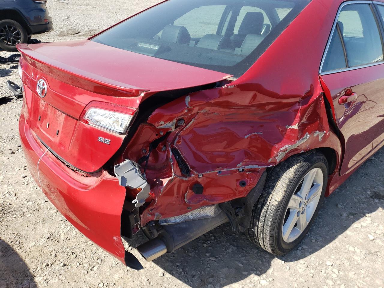 Photo 17 from auction – 2014 TOYOTA CAMRY L with VIN 4T1BF1FK5EU869436