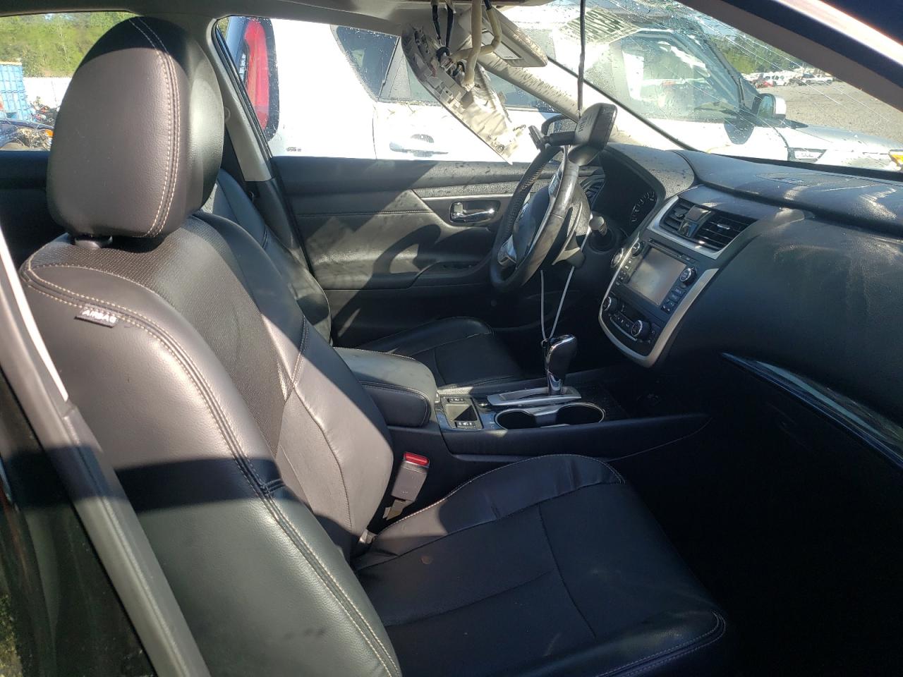 Photo 5 from auction – 2017 NISSAN ALTIMA 3.5 with VIN 1N4BL3AP8HC272163