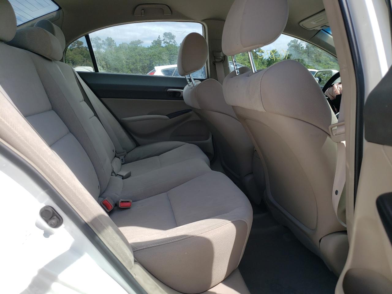 Photo 6 from auction – 2010 HONDA CIVIC LX with VIN 2HGFA1F58AH586641