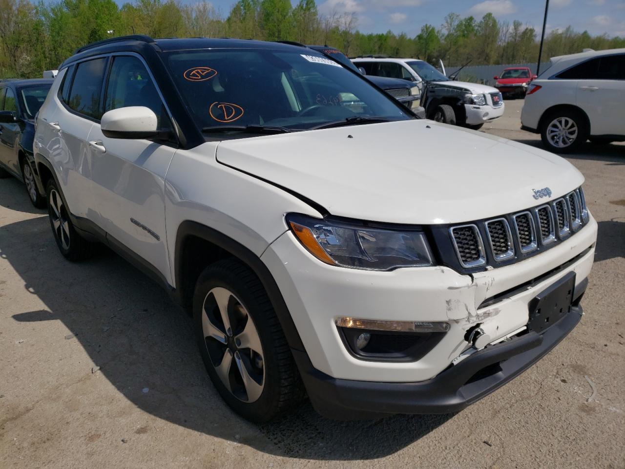 JEEP COMPASS LA 2018 with VIN 3C4NJDBB4JT261418 - Photo from auction