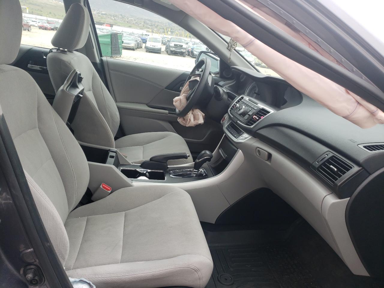 Photo 5 from auction – 2015 HONDA ACCORD EX with VIN 1HGCR2F79FA006189