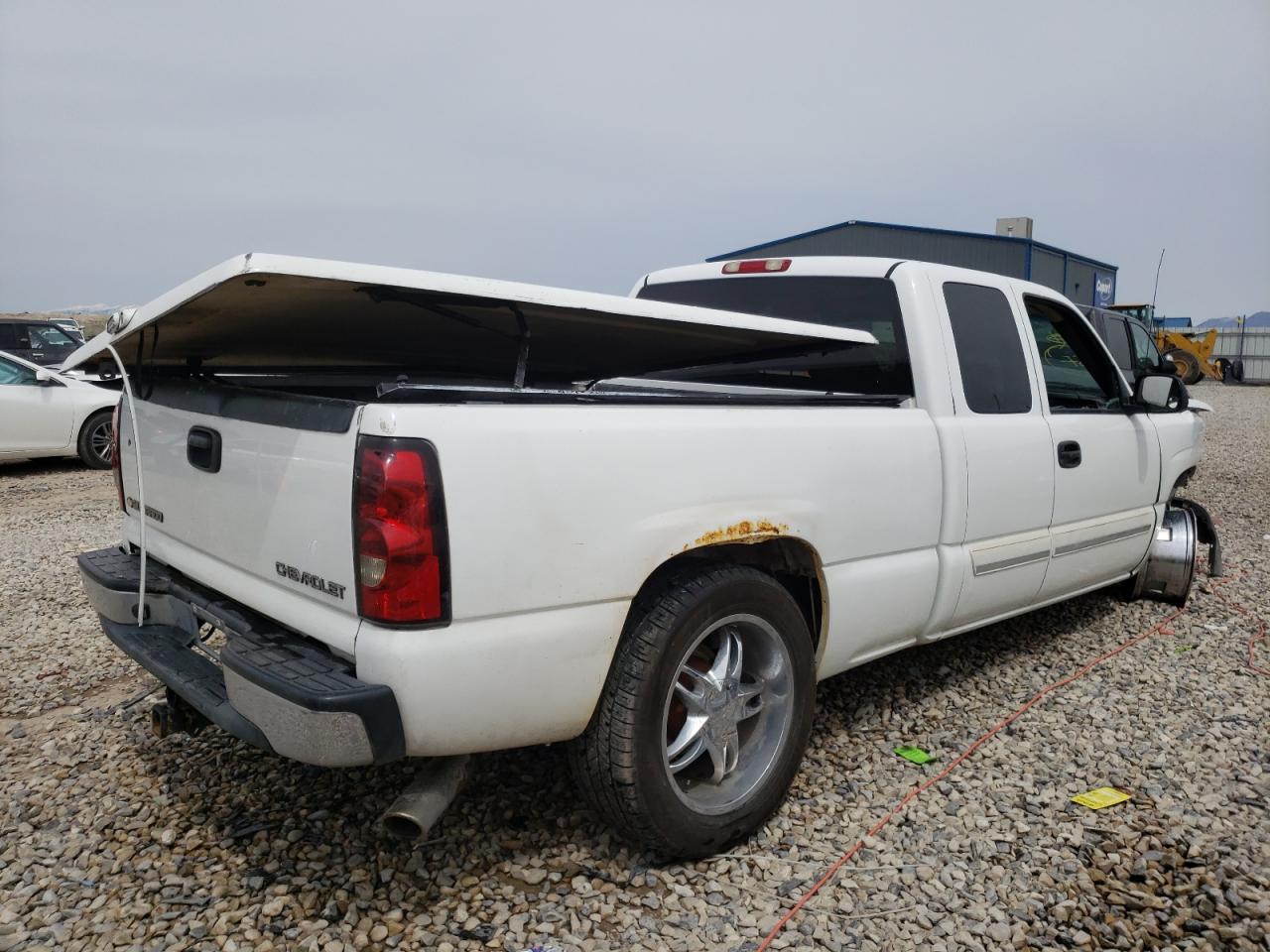 Photo 4 from auction – 2004 CHEVROLET SILVERADO with VIN 2GCEC19TX41294596