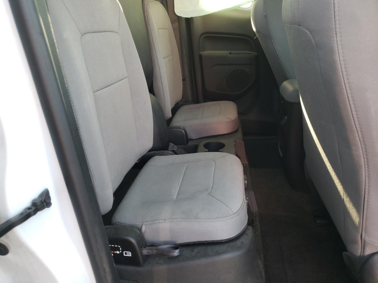 Photo 6 from auction – 2016 CHEVROLET COLORADO with VIN 1GCHSBEA7G1186814