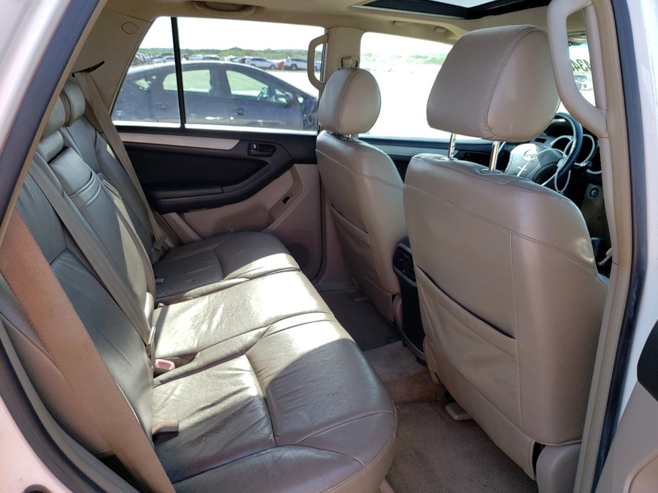 Photo 6 from auction – 2005 TOYOTA 4RUNNER SR with VIN JTEZU14R750062721