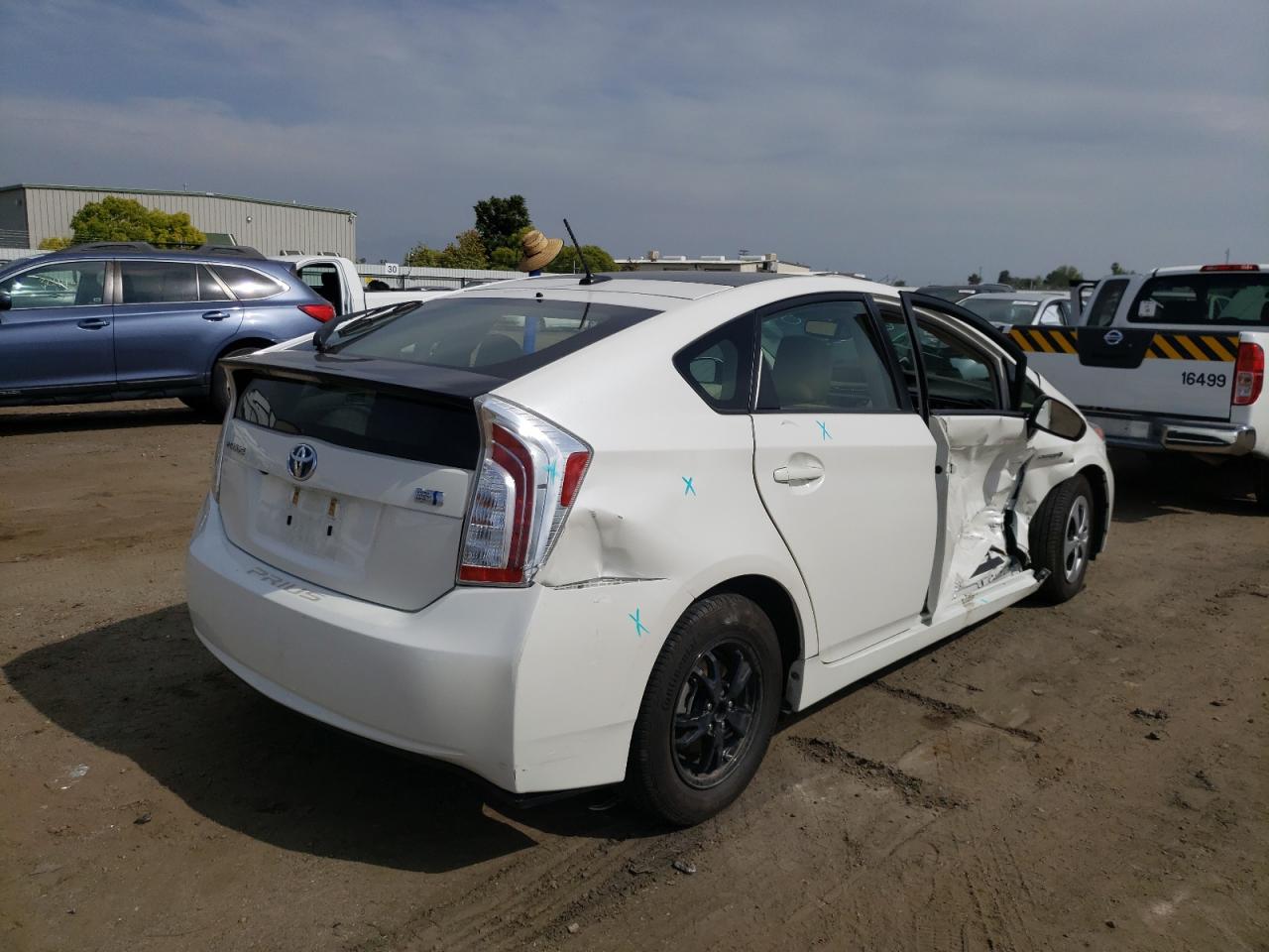 Photo 4 from auction – 2013 TOYOTA PRIUS with VIN JTDKN3DU3D5629737