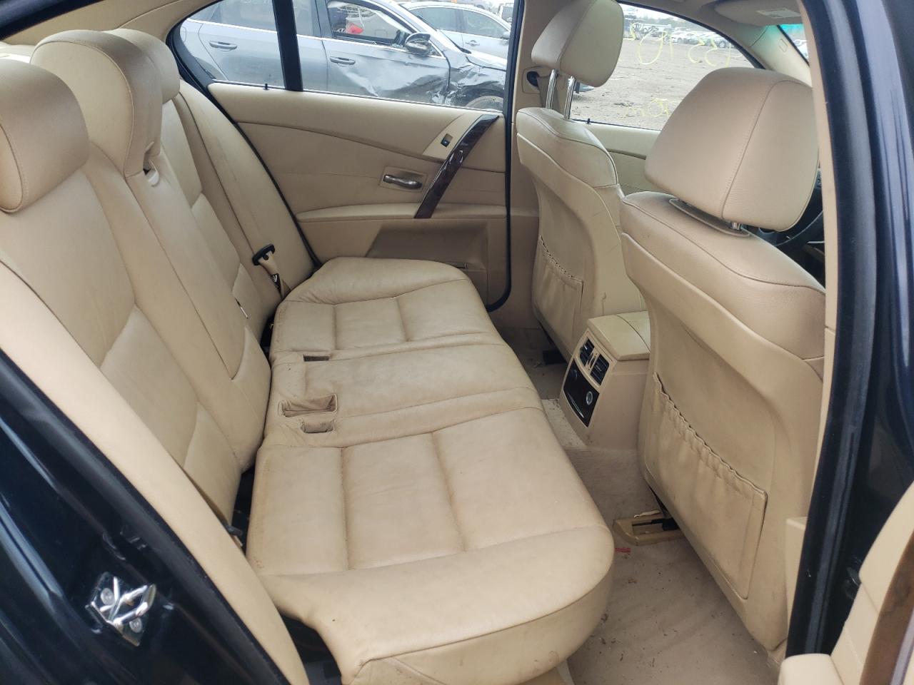 Photo 6 from auction – 2006 BMW 525 XI with VIN WBANF33516CS37520