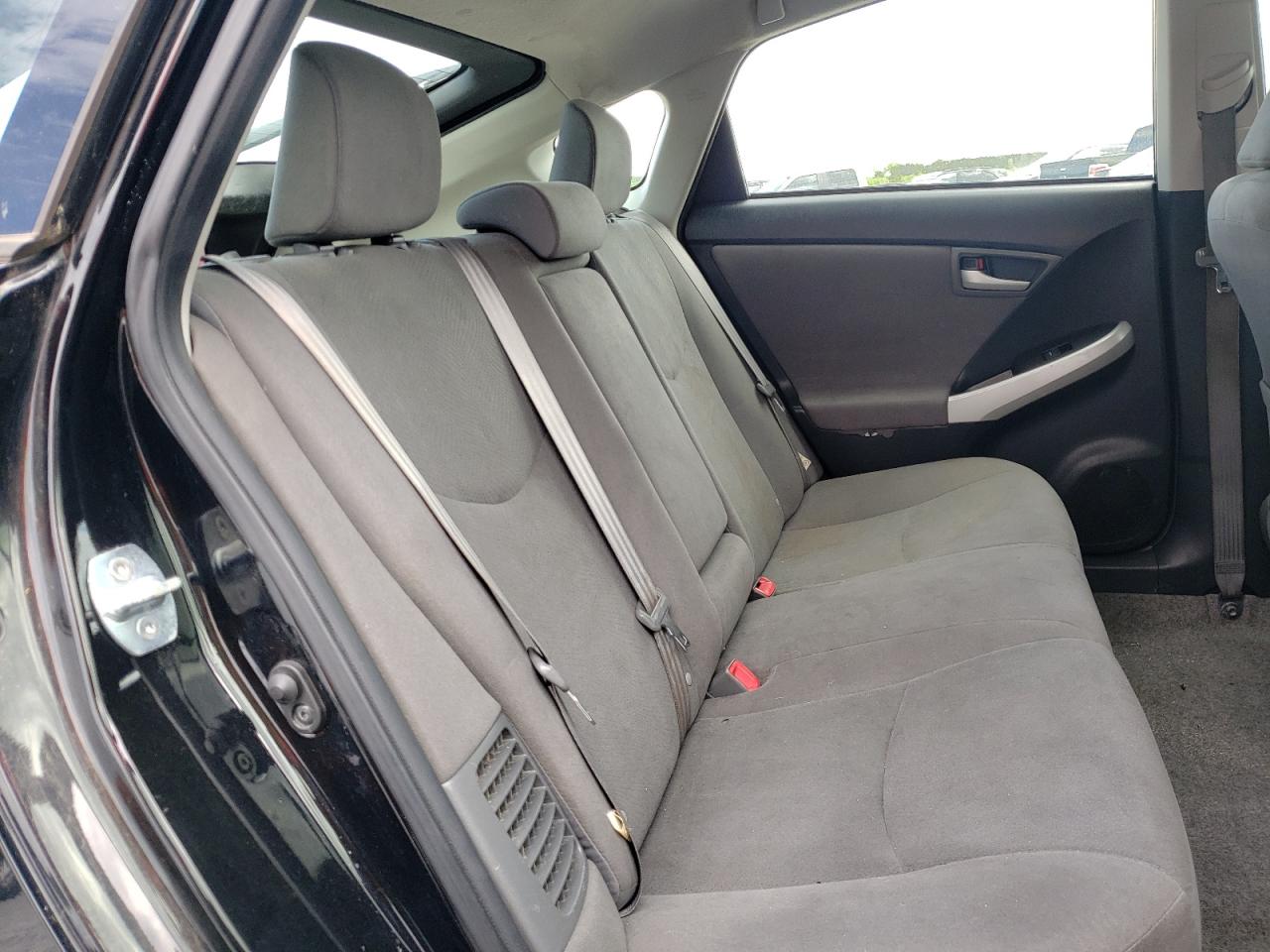 Photo 6 from auction – 2013 TOYOTA PRIUS with VIN JTDKN3DU8D5597173