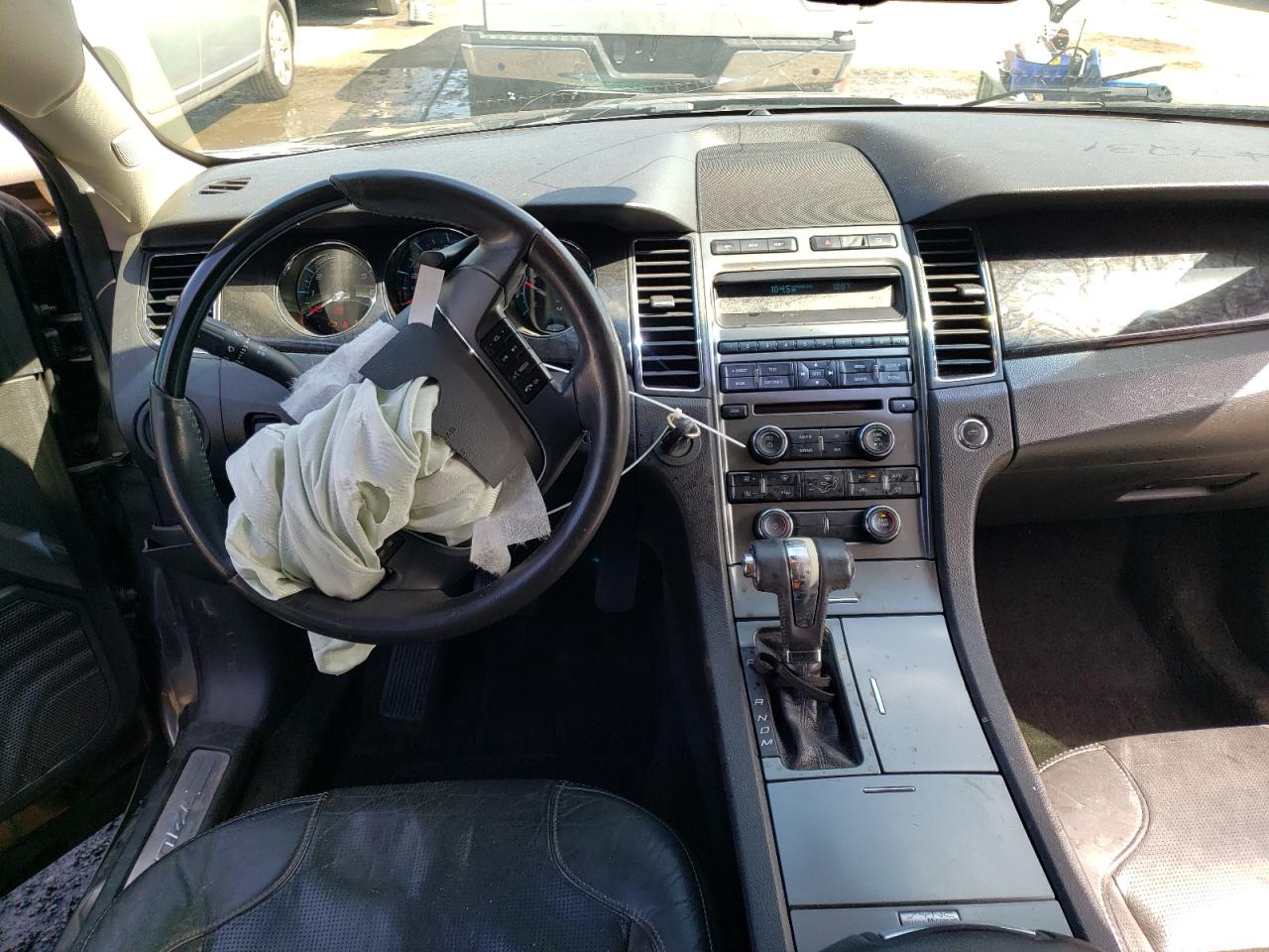Photo 9 from auction – 2012 FORD TAURUS LIM with VIN 1FAHP2FW6CG127231