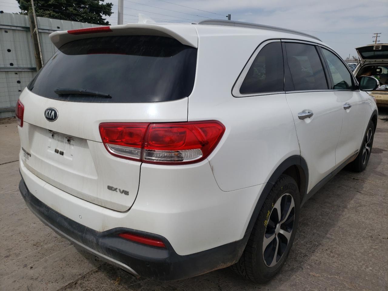 Photo 4 from auction – 2018 KIA SORENTO EX with VIN 5XYPHDA55JG417571