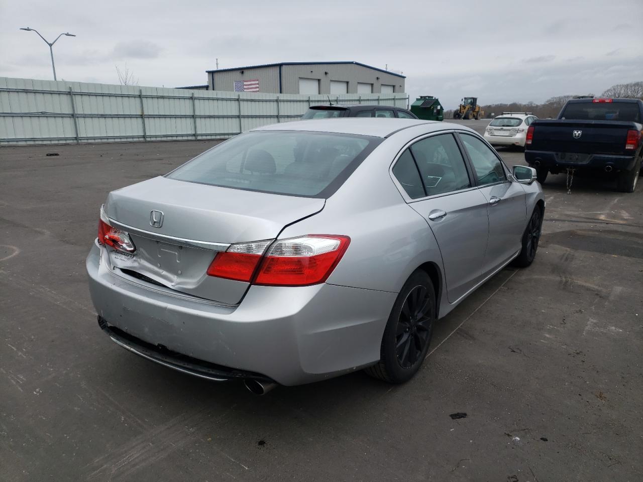 Photo 4 from auction – 2014 HONDA ACCORD EX with VIN 1HGCR2F70EA161955