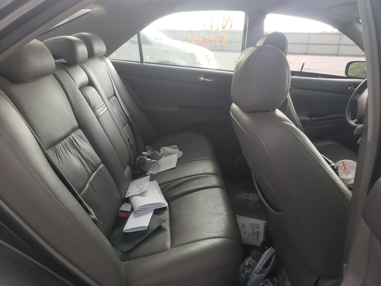 Photo 6 from auction – 2005 TOYOTA CAMRY LE with VIN 4T1BE32K85U585531