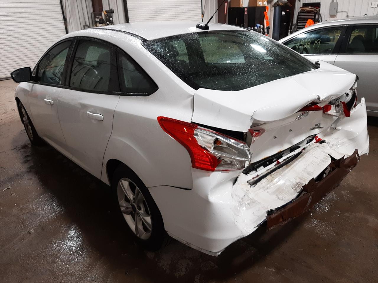Photo 3 from auction – 2014 FORD FOCUS SE with VIN 1FADP3F2XEL170921
