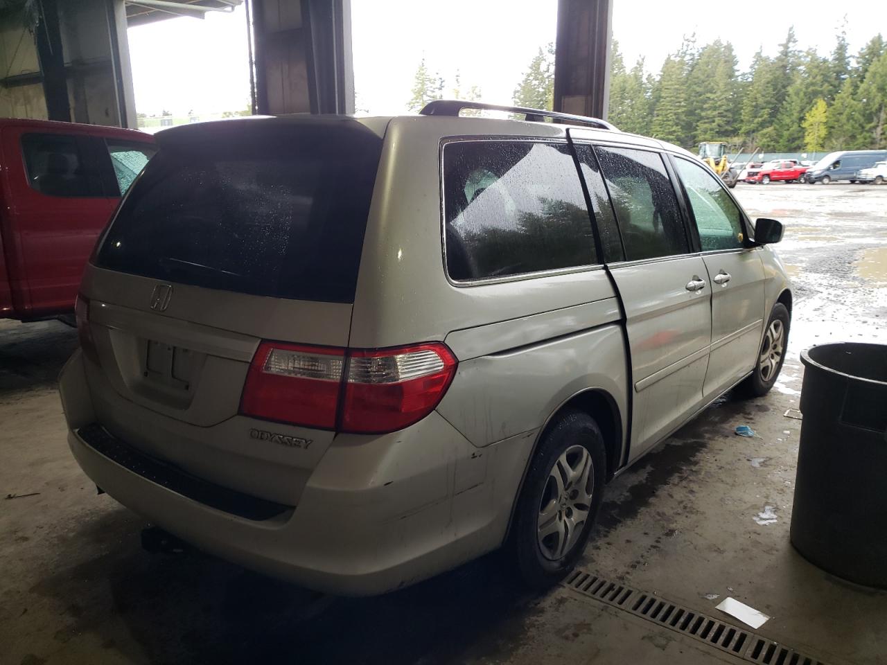 Photo 4 from auction – 2005 HONDA ODYSSEY EX with VIN 5FNRL38615B416138