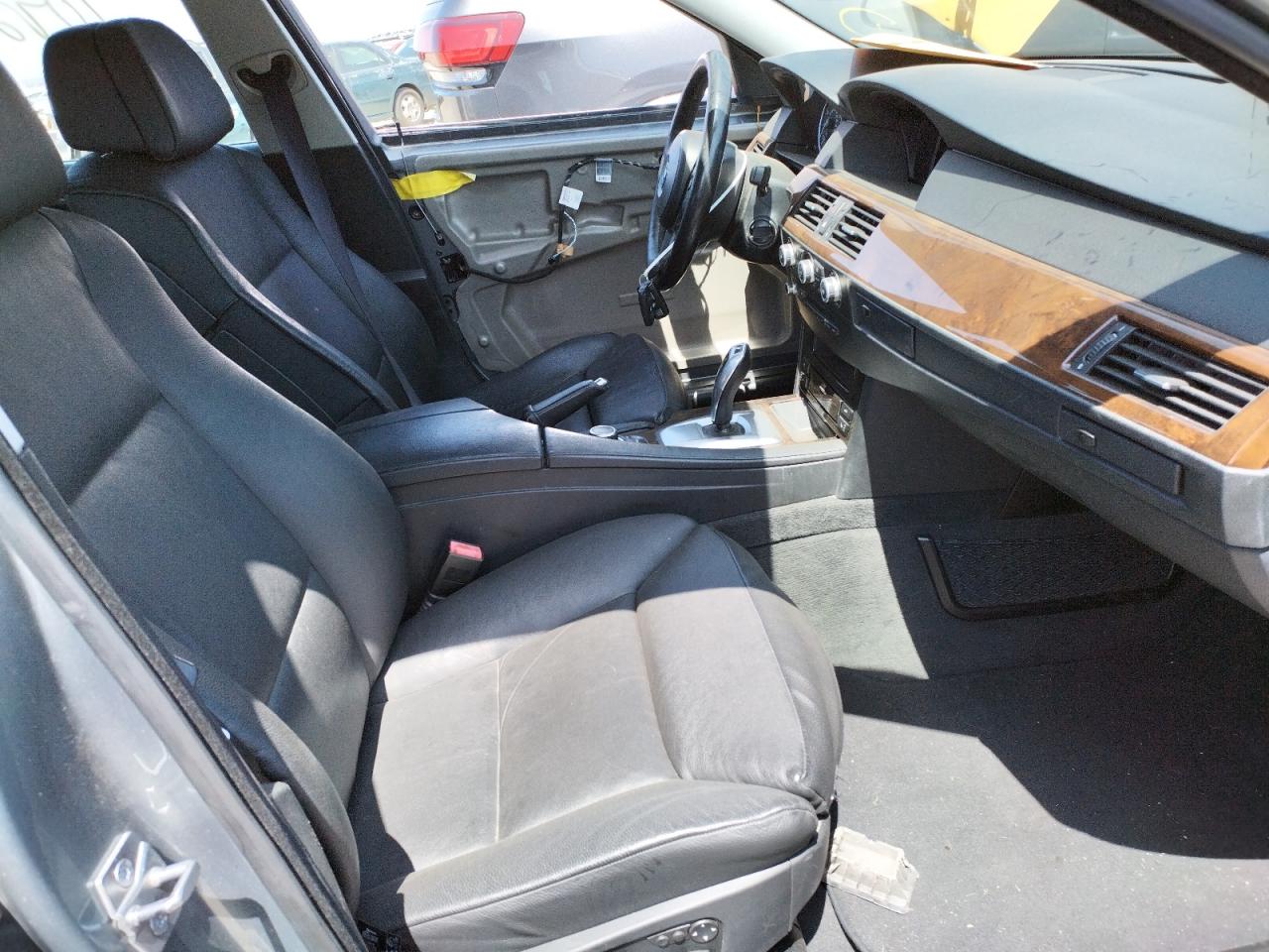 Photo 5 from auction – 2010 BMW 535 XI with VIN WBAPT7C58AC237581