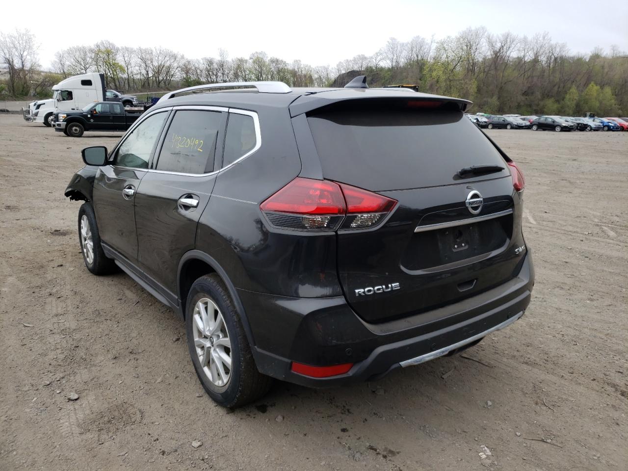 Photo 3 from auction – 2020 NISSAN ROGUE S with VIN KNMAT2MV4LP530979