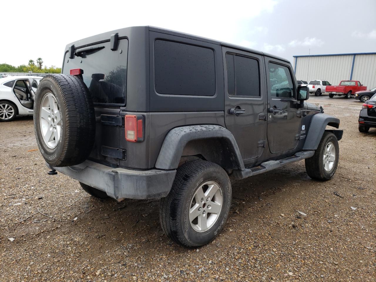 Photo 4 from auction – 2017 JEEP WRANGLER U with VIN 1C4HJWDG4HL589106
