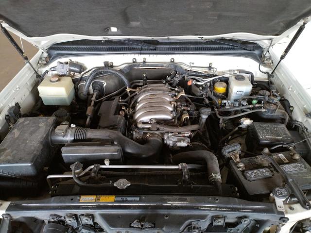 Photo 7 from auction – 2000 LEXUS LX 470 with VIN JT6HT00W4Y0120580