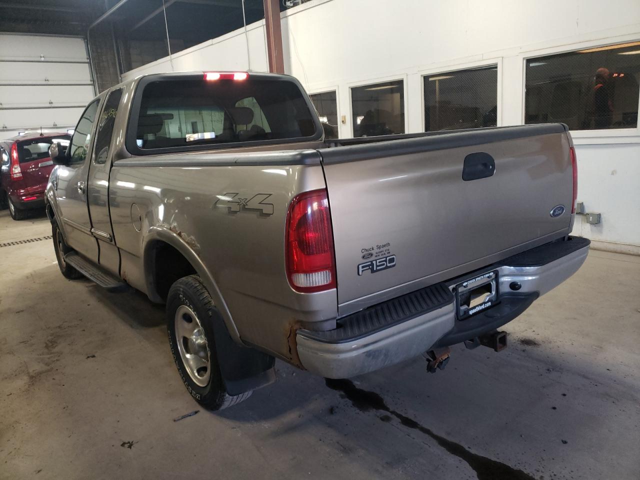 Photo 3 from auction – 2002 FORD F150 with VIN 2FTRX18LX2CA48687