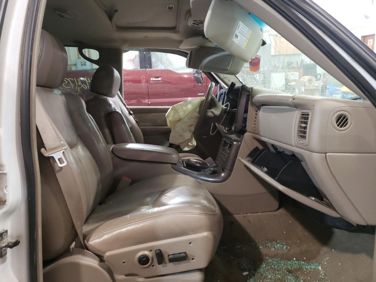 Photo 5 from auction – 2004 GMC YUKON DENA with VIN 1GKEK63U74J121386