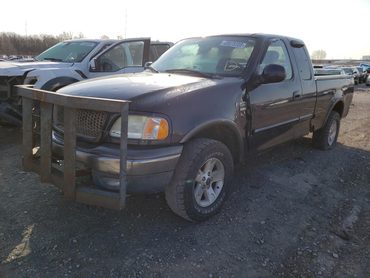 Photo 2 from auction – 2003 FORD F150 with VIN 2FTRX18L53CA38182