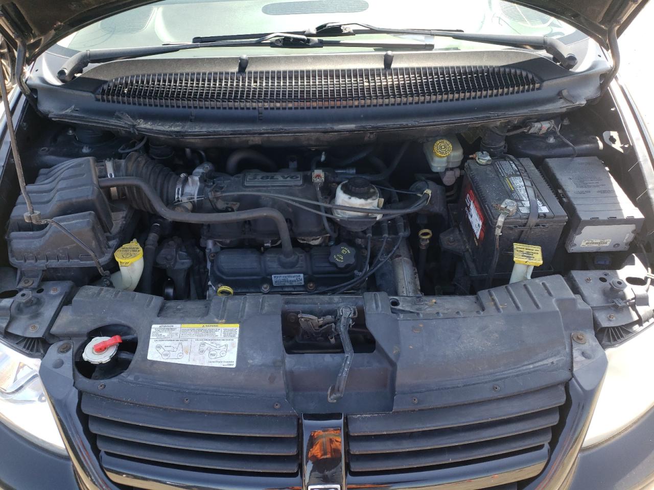 Photo 7 from auction – 2005 DODGE GRAND CARA with VIN 2D4GP44L35R225440
