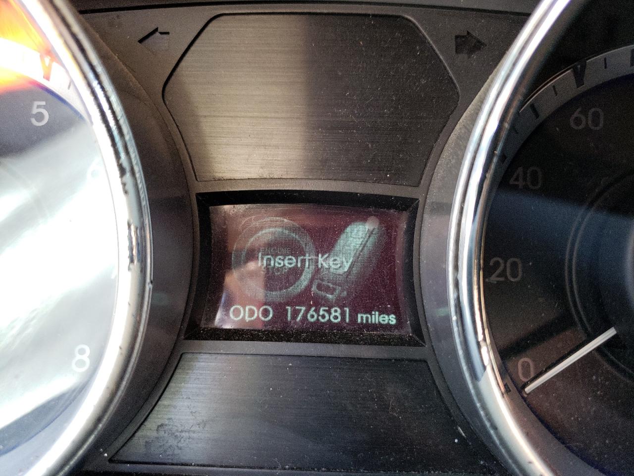 Photo 8 from auction – 2011 HYUNDAI SONATA SE with VIN 5NPEC4AC0BH009865