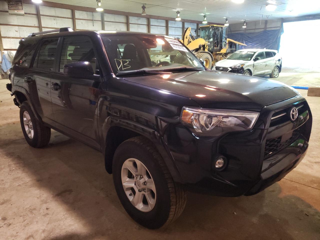 TOYOTA 4RUNNER SR 2021 with VIN JTEMU5JR9M5853761 - Photo from auction