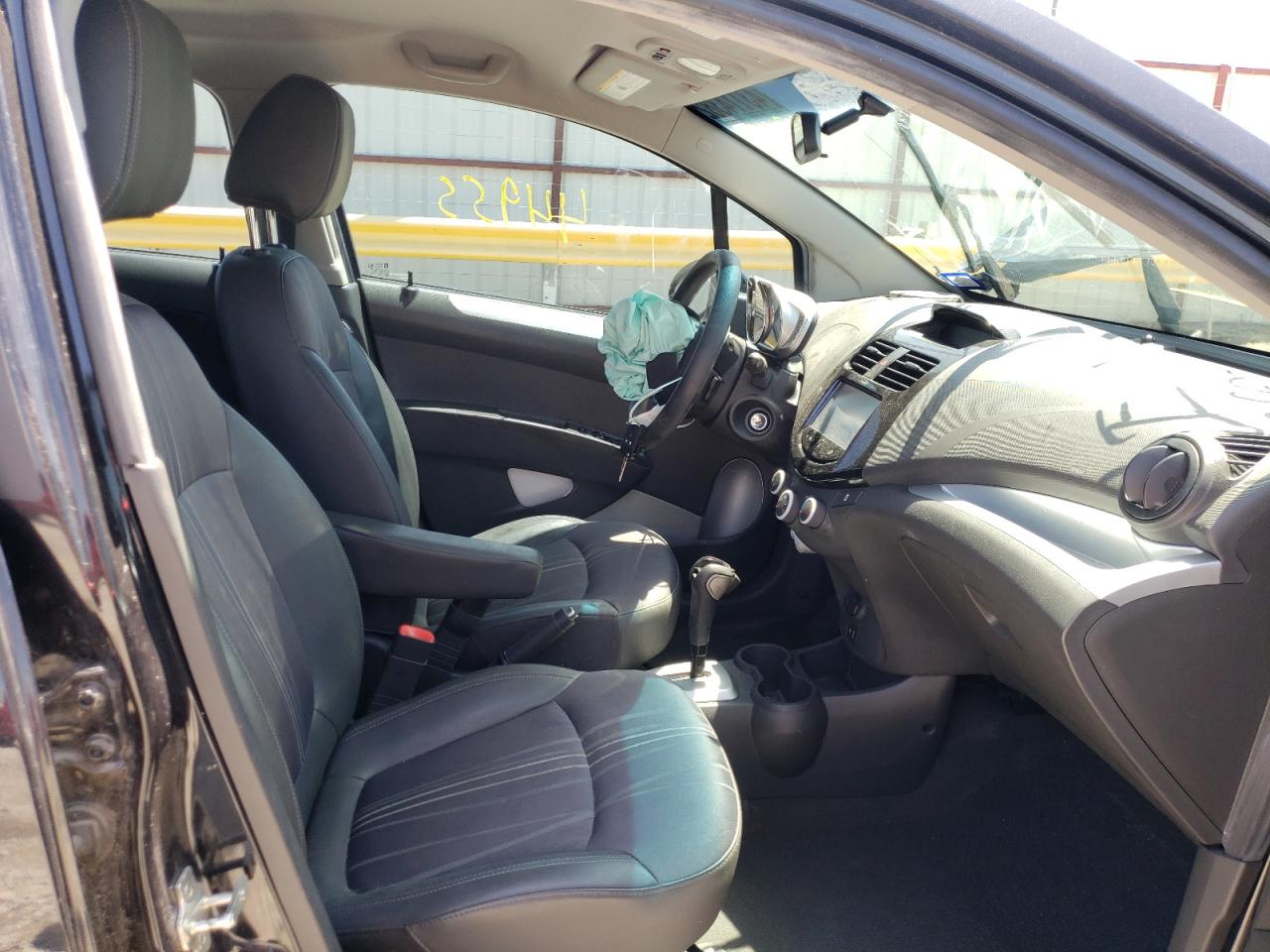 Photo 5 from auction – 2015 CHEVROLET SPARK 1LT with VIN KL8CD6S94FC803653
