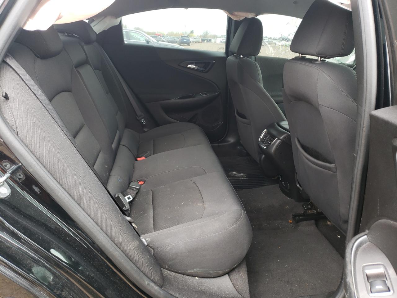 Photo 6 from auction – 2016 CHEVROLET MALIBU LT with VIN 1G1ZE5ST4GF334139