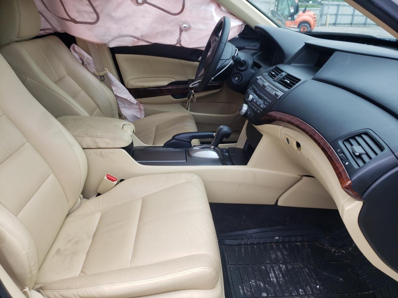 Photo 5 from auction – 2012 HONDA CROSSTOUR with VIN 5J6TF1H5XCL005060