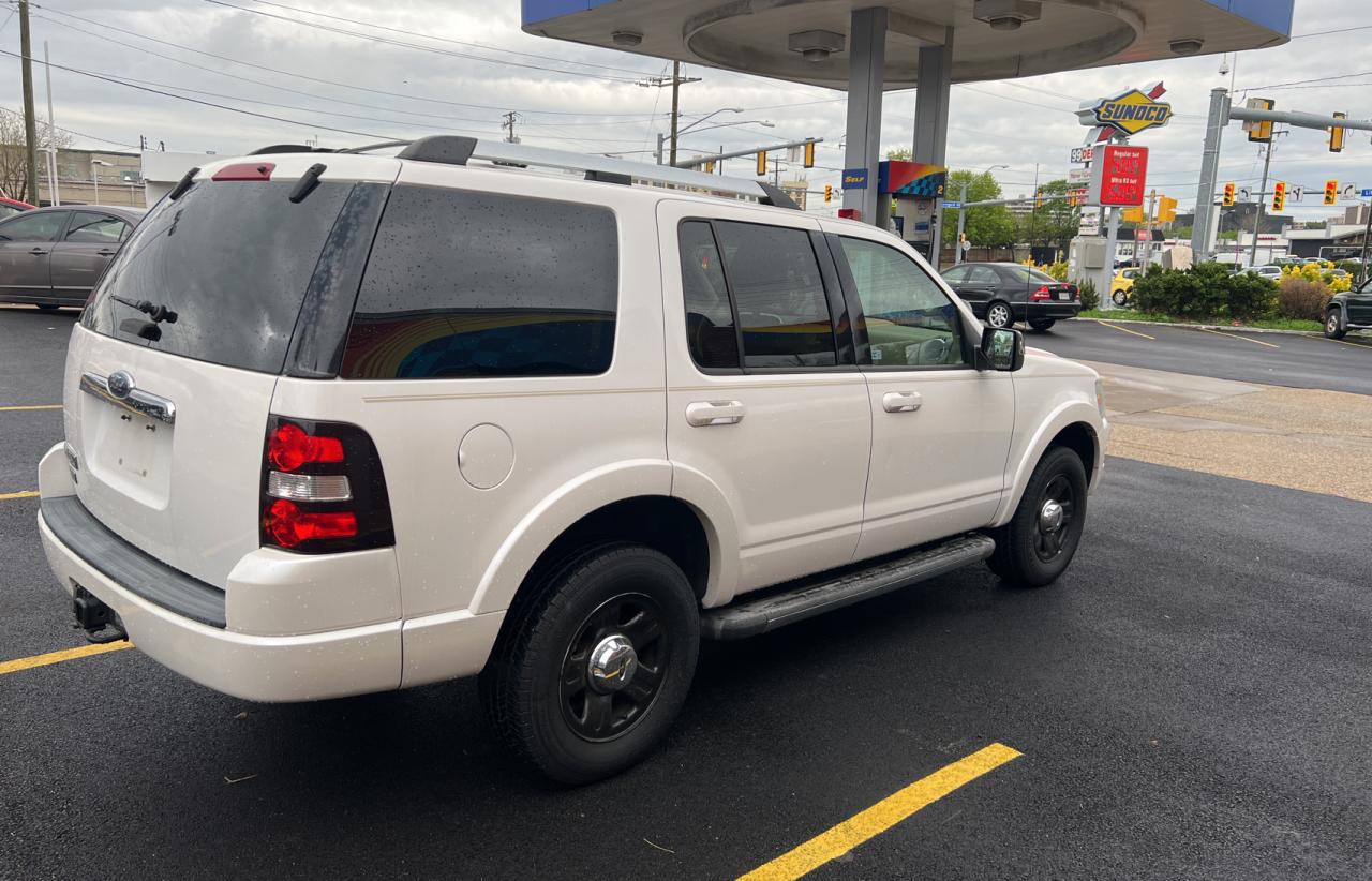 Photo 4 from auction – 2010 FORD EXPLORER L with VIN 1FMEU6FE2AUA15928