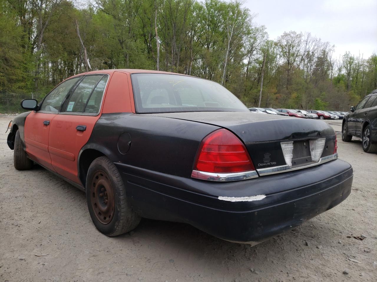 Photo 3 from auction – 2004 FORD CROWN VICT with VIN 2FAFP72W04X158898