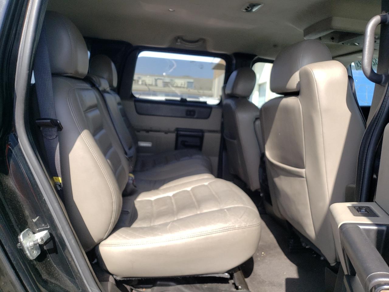 Photo 6 from auction – 2006 HUMMER H2 with VIN 5GRGN23U66H104818
