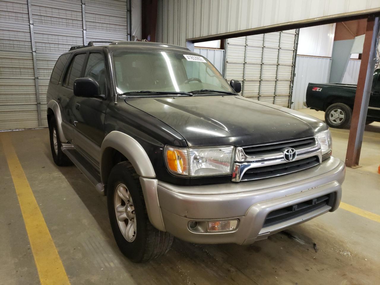 TOYOTA 4RUNNER LI 2002 with VIN JT3GN87R020220667 - Photo from auction