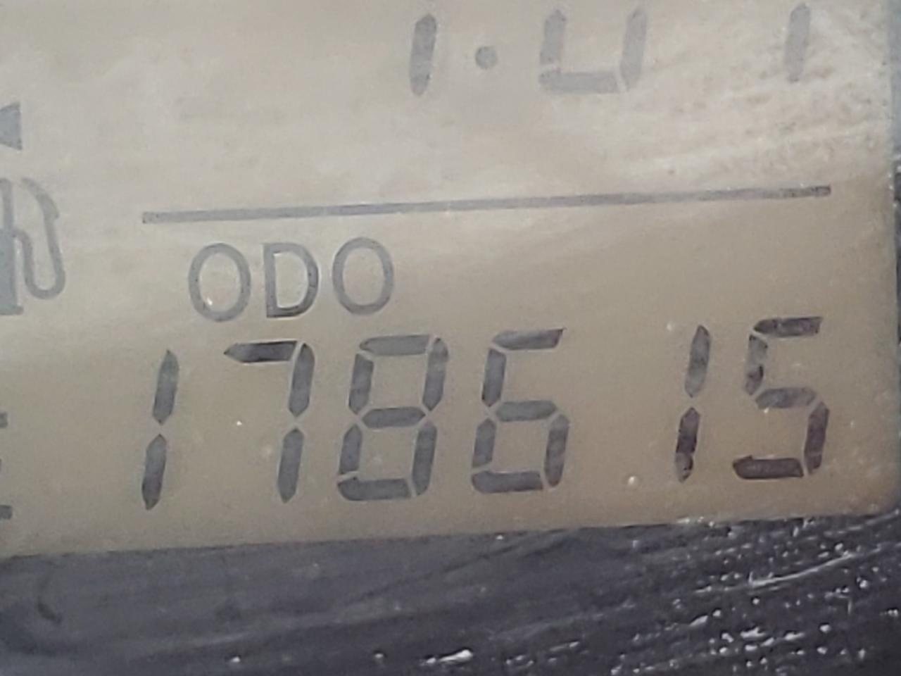 Photo 8 from auction – 2007 TOYOTA YARIS with VIN JTDBT923171096737