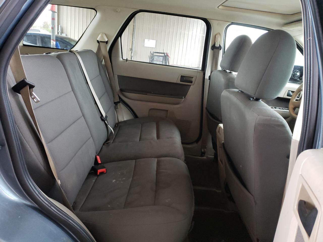 Photo 6 from auction – 2010 FORD ESCAPE XLT with VIN 1FMCU0DGXAKA01554