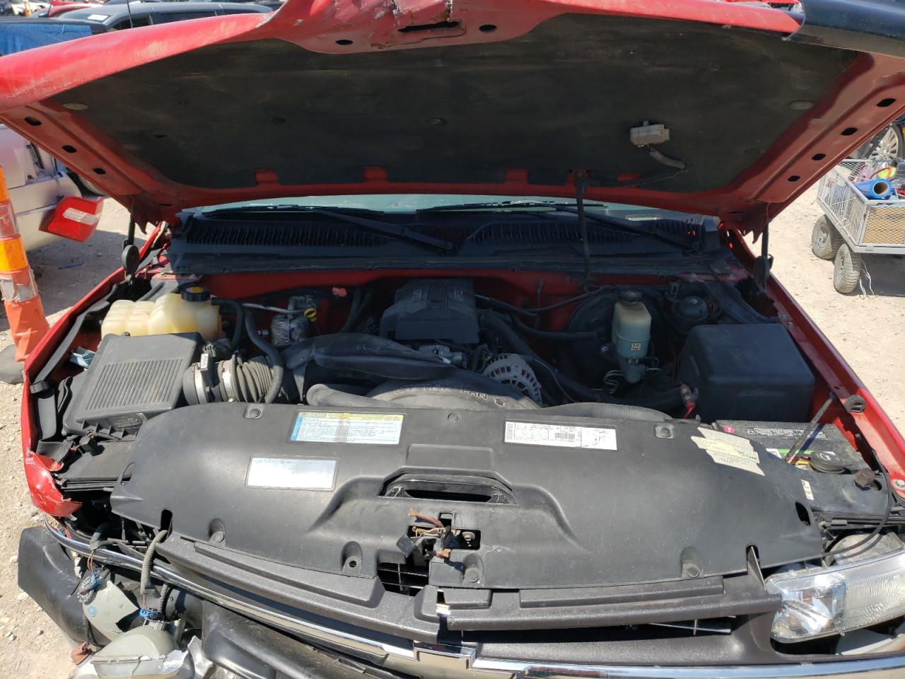 Photo 7 from auction – 2000 CHEVROLET silverado with VIN 1GCEC19T4YE338841