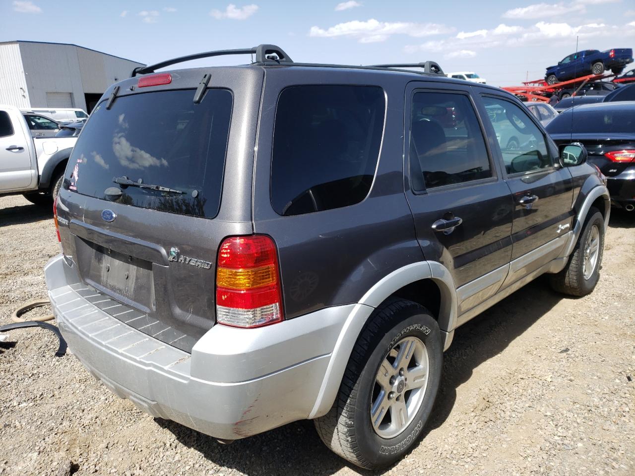 Photo 4 from auction – 2005 FORD ESCAPE HEV with VIN 1FMCU96H15KD30126