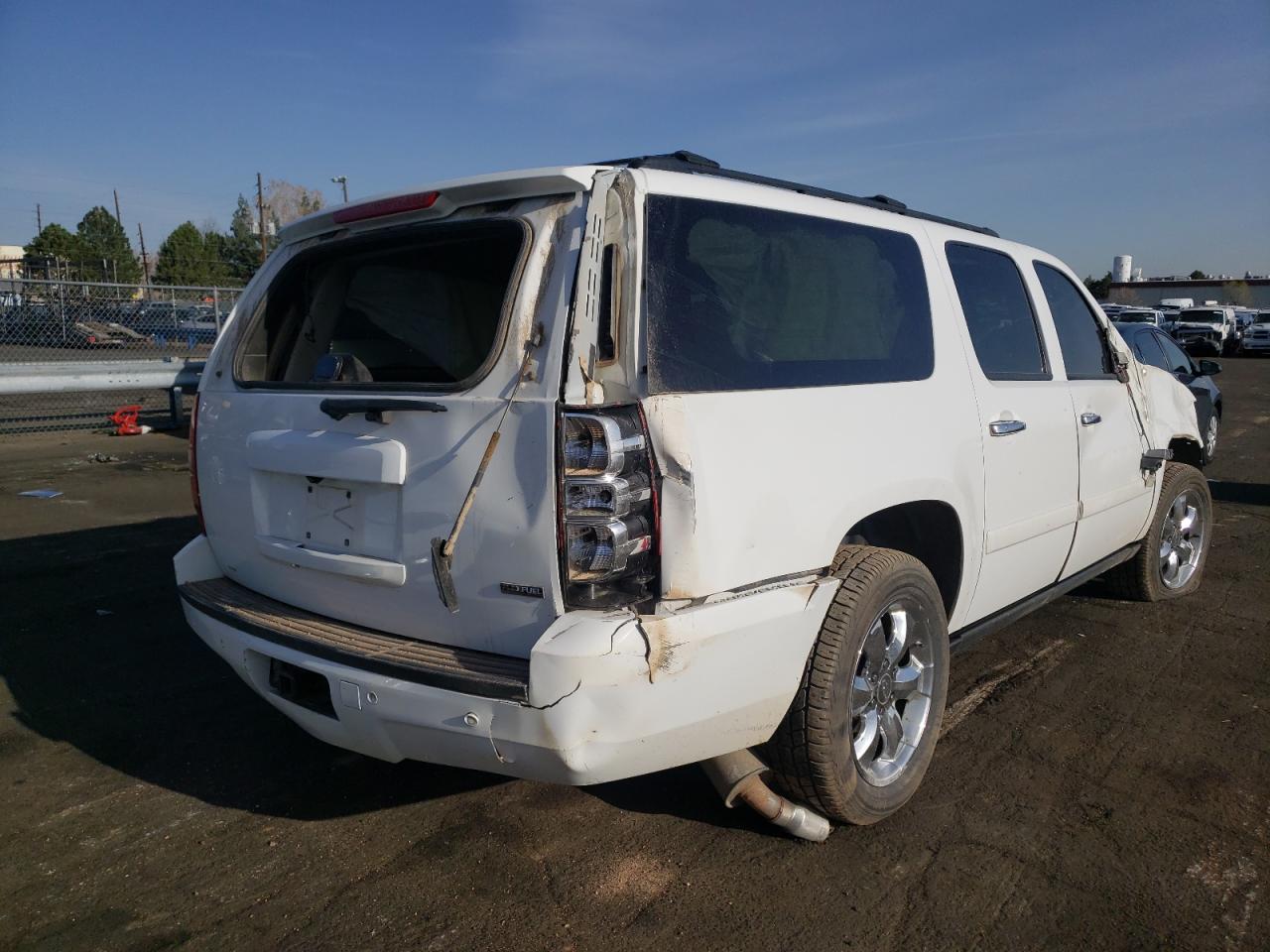 Photo 4 from auction – 2008 CHEVROLET SUBURBAN K with VIN 3GNFK16308G147154