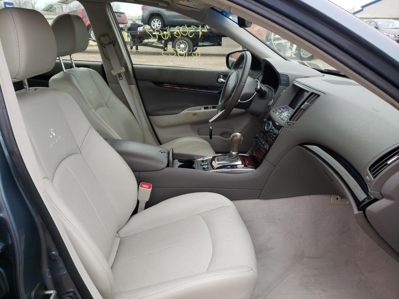 Photo 5 from auction – 2010 INFINITI G37 with VIN JN1CV6AR1AM461395