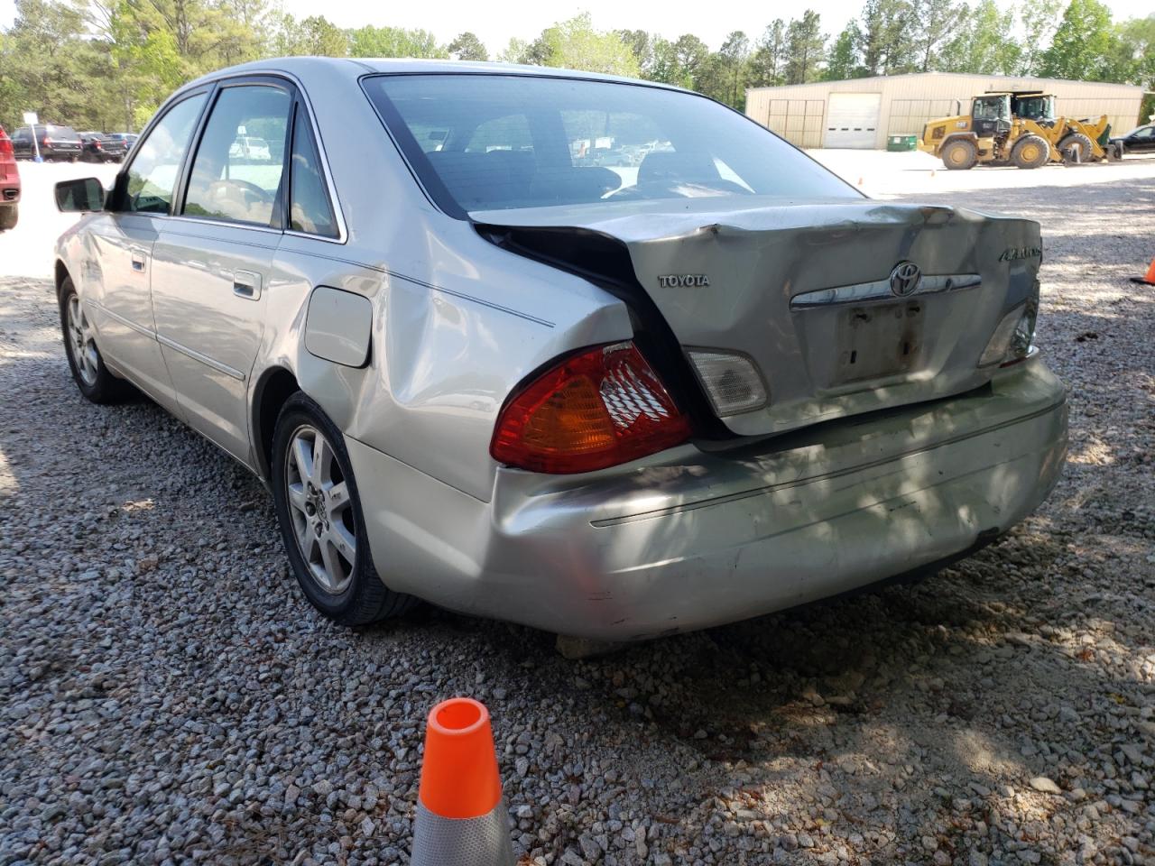 Photo 3 from auction – 2001 TOYOTA AVALON XL with VIN 4T1BF28B31U137612