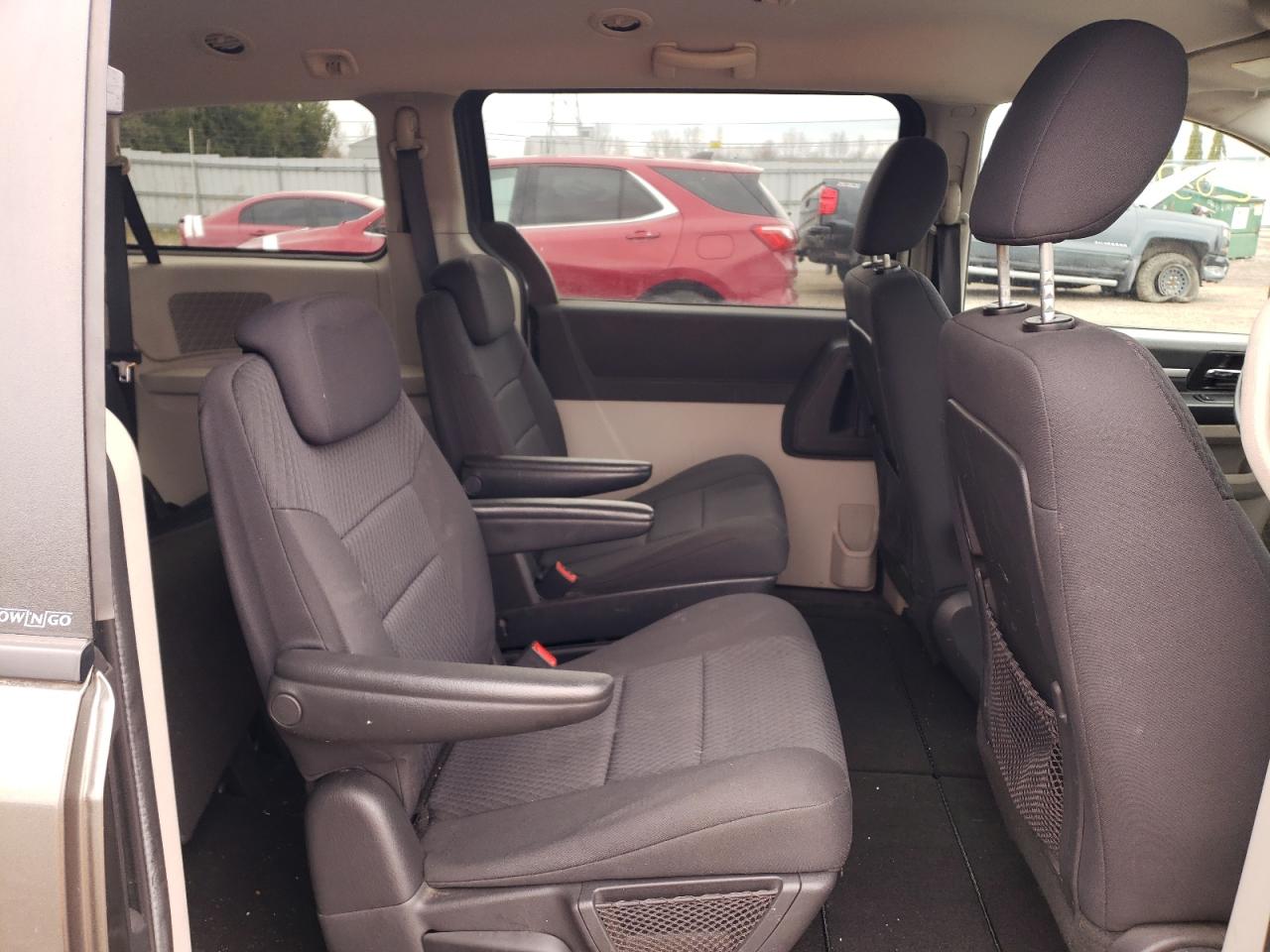 Photo 6 from auction – 2010 DODGE GRAND CARA with VIN 2D4RN4DEXAR190146