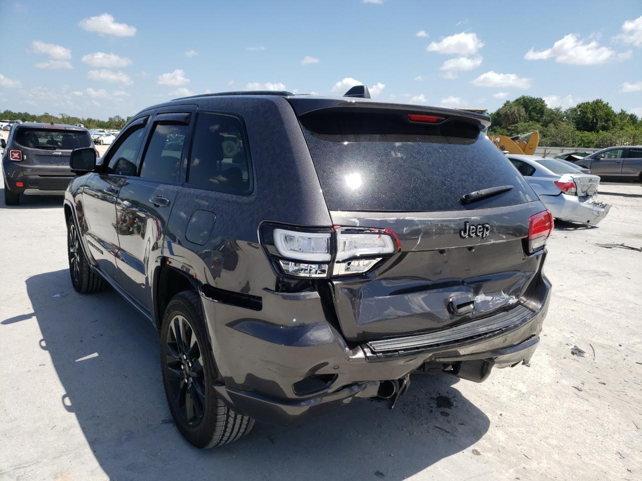 Photo 3 from auction – 2017 JEEP GRAND CHER with VIN 1C4RJEAG2HC717295