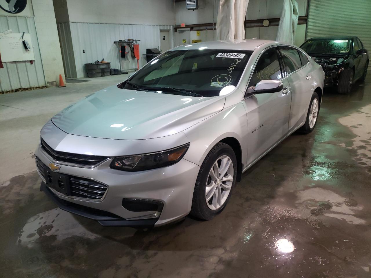 Photo 2 from auction – 2017 CHEVROLET MALIBU LT with VIN 1G1ZE5ST2HF194870