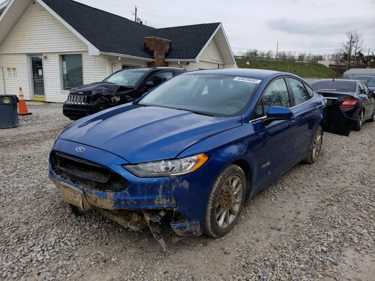 Photo 2 from auction – 2017 FORD FUSION SE with VIN 3FA6P0LU8HR380775