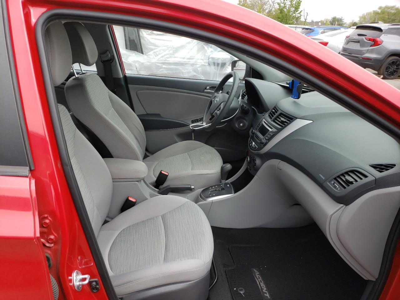 Photo 5 from auction – 2016 HYUNDAI ACCENT SE with VIN KMHCT4AE8GU140012