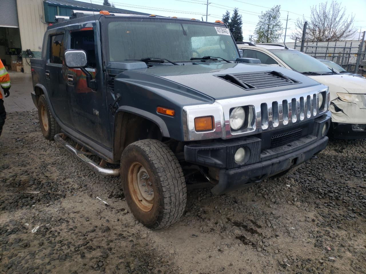 Photo 1 from auction – 2005 HUMMER H2 SUT with VIN 5GRGN22U65H110988