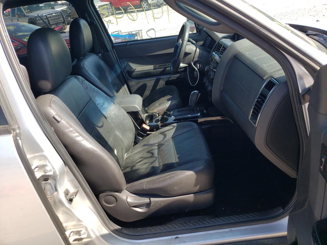 Photo 5 from auction – 2012 FORD ESCAPE LIM with VIN 1FMCU0EGXCKC17468