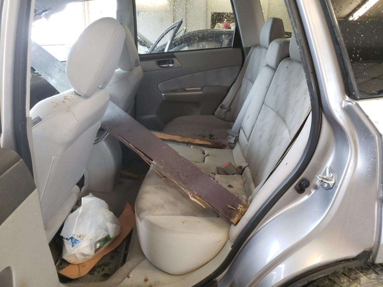 Photo 6 from auction – 2010 SUBARU FORESTER with VIN JF2SH6CC2AH774300